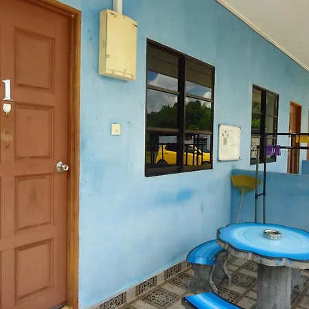 D'Pinggir Guest Room Kuala Tahan Exterior photo