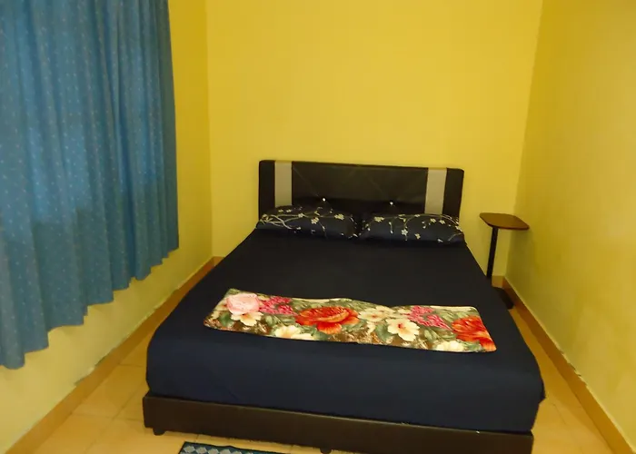 D\'Pinggir Guest Room