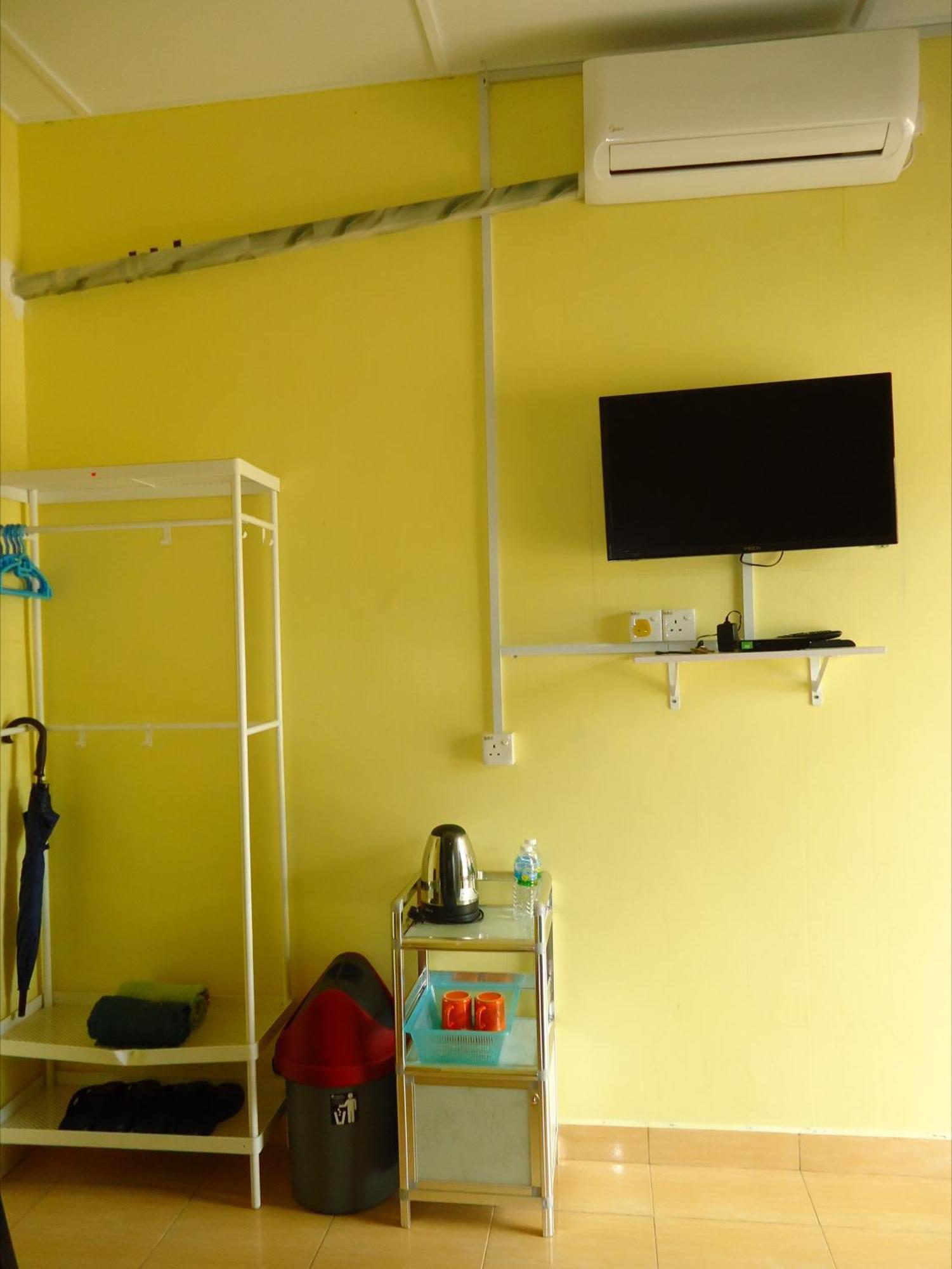 Lodge D'pinggir Guest *